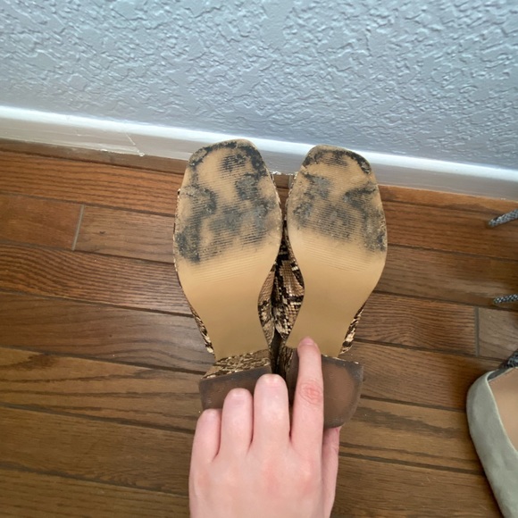 Lulus Snakeskin block heals open toe - Picture 3 of 3